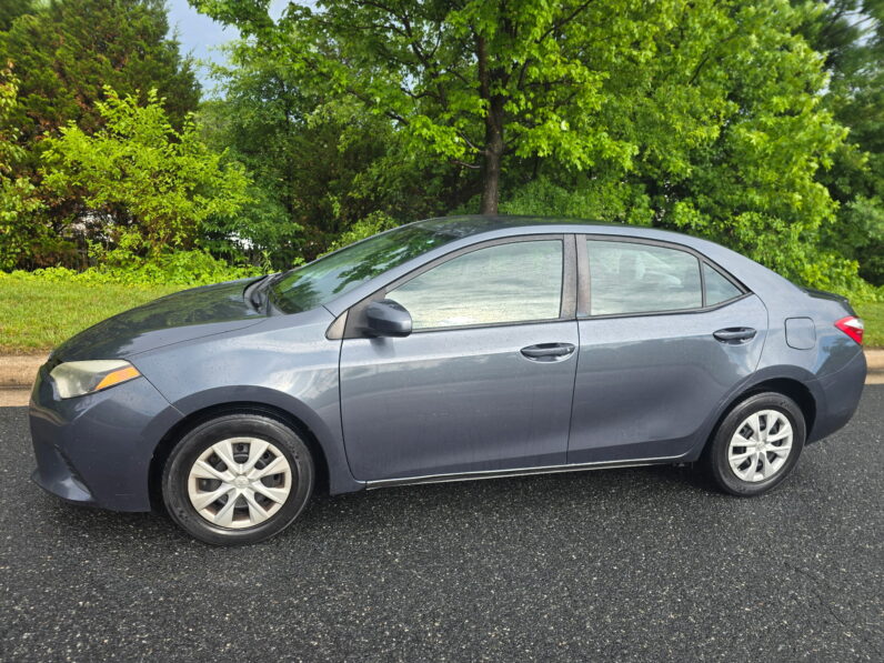2014 Toyota corolla