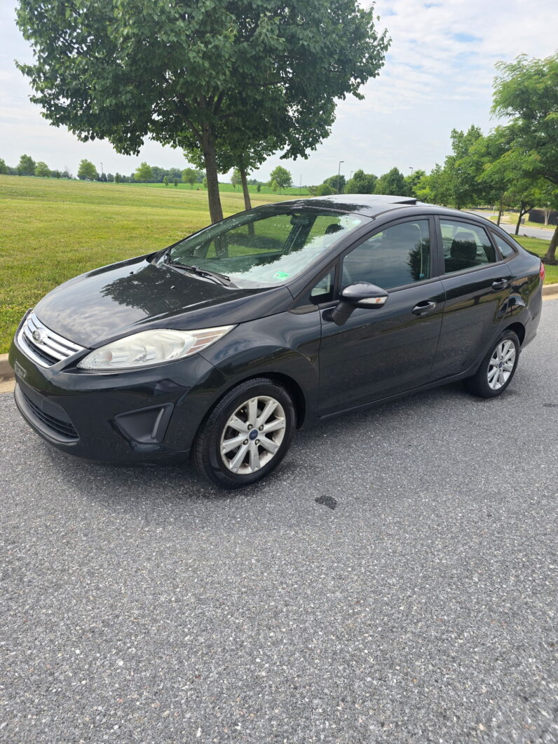 2013 Ford Fiesta SE
