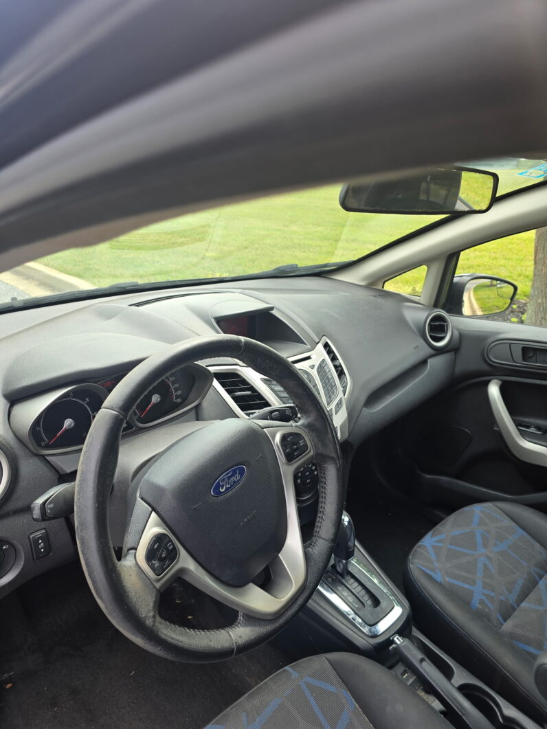 2013 Ford Fiesta SE