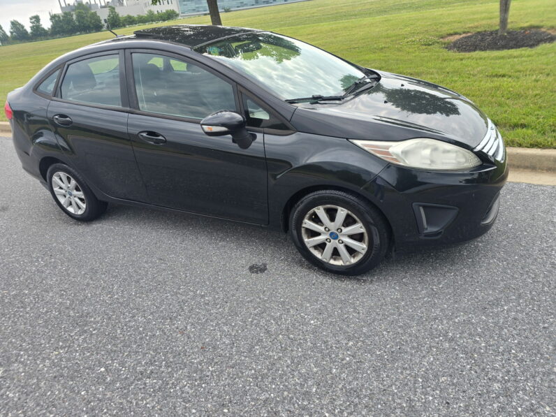 2013 Ford Fiesta SE