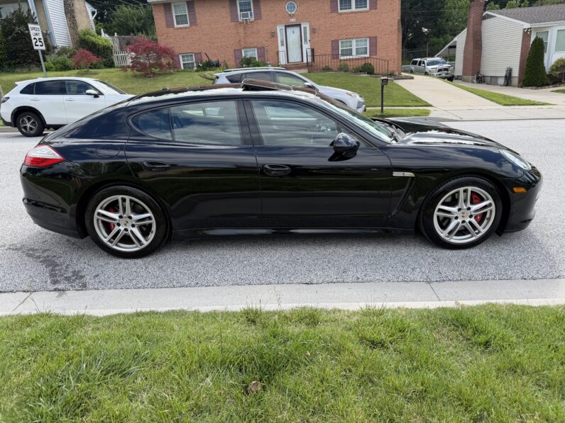 2012 Porsche Panamera 4