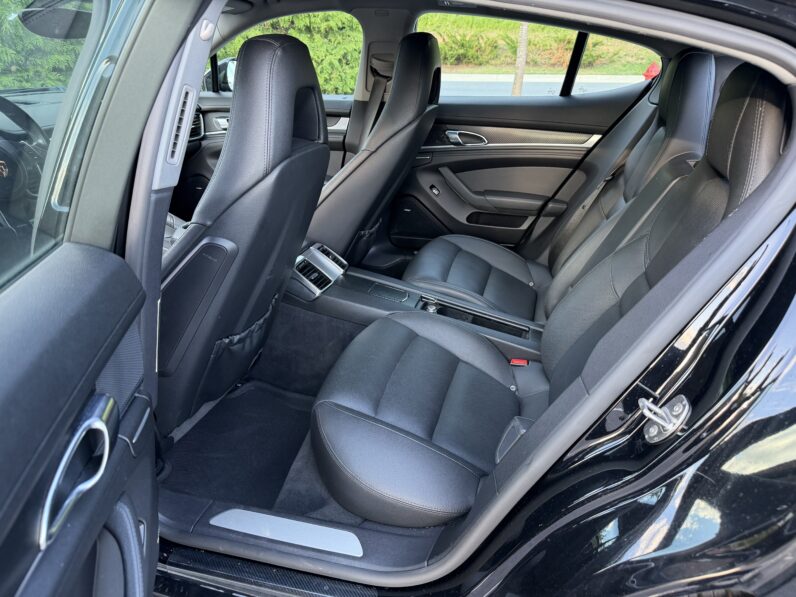 2012 Porsche Panamera 4