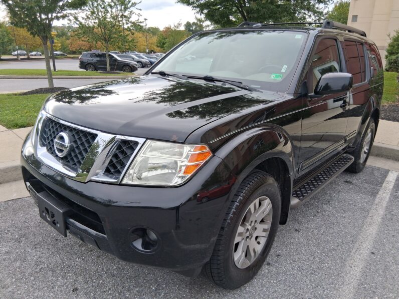 2010 Nissan Pathfinder SE