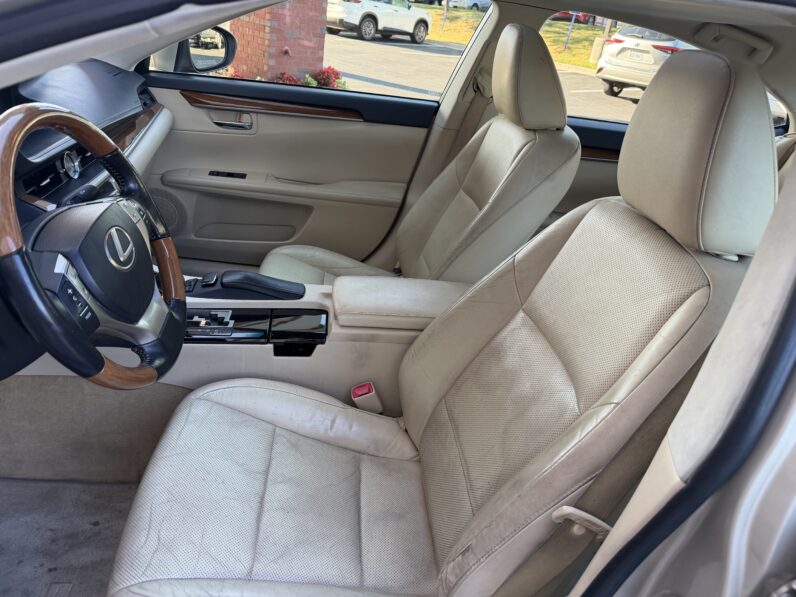 2014 Lexus ES300h