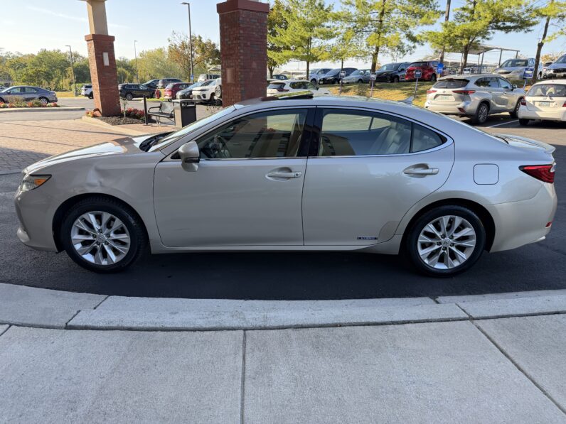 2014 Lexus ES300h