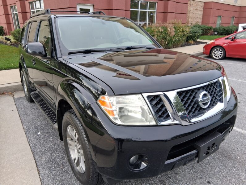 2010 Nissan Pathfinder SE